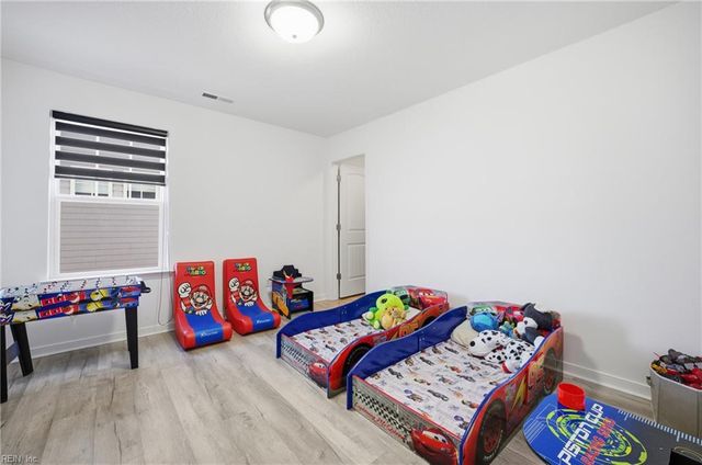 1417 Waltham LN, Newport News, VA 23608