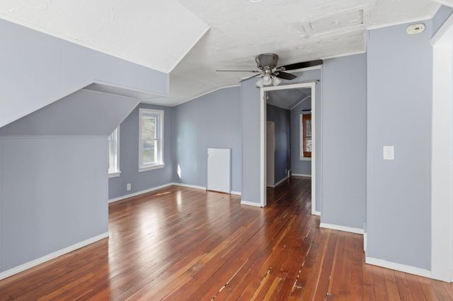 3740 29th Avenue S, Minneapolis, MN 55406