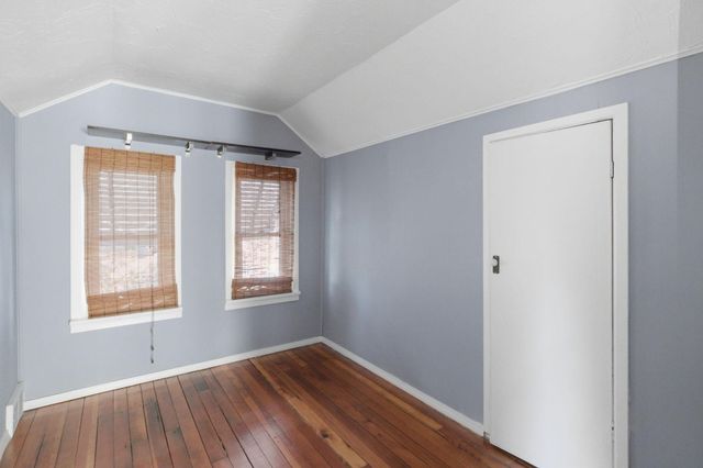 3740 29th Avenue S, Minneapolis, MN 55406