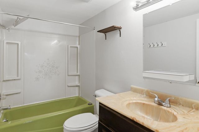 3740 29th Avenue S, Minneapolis, MN 55406