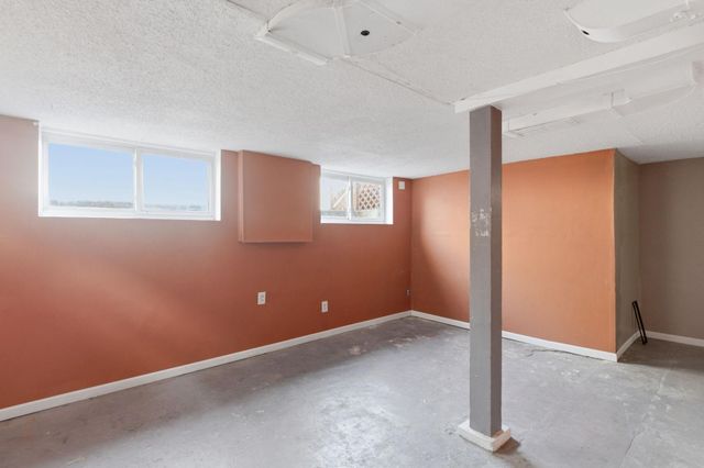 3740 29th Avenue S, Minneapolis, MN 55406