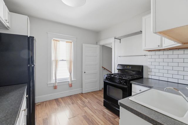 3740 29th Avenue S, Minneapolis, MN 55406