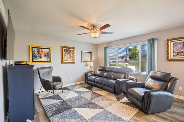 2428 Sunview Drive, Granger, IA 50109