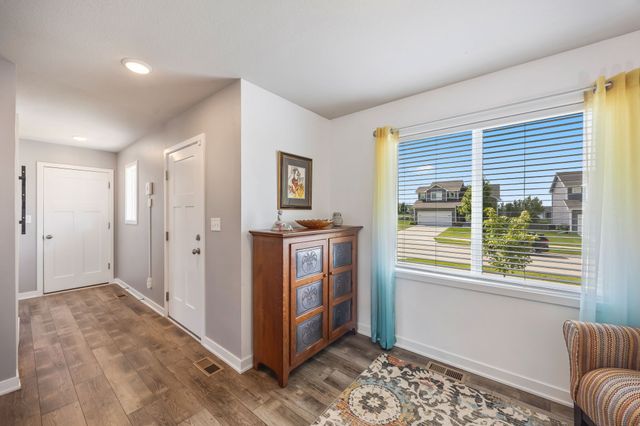 2428 Sunview Drive, Granger, IA 50109