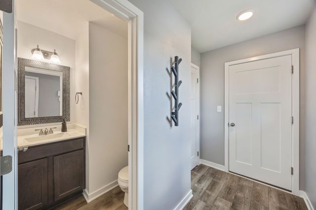 2428 Sunview Drive, Granger, IA 50109