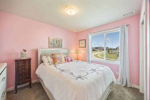 2428 Sunview Drive, Granger, IA 50109
