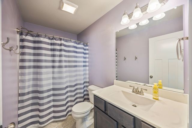 2428 Sunview Drive, Granger, IA 50109