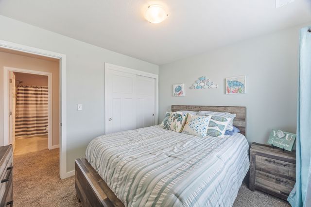 2428 Sunview Drive, Granger, IA 50109