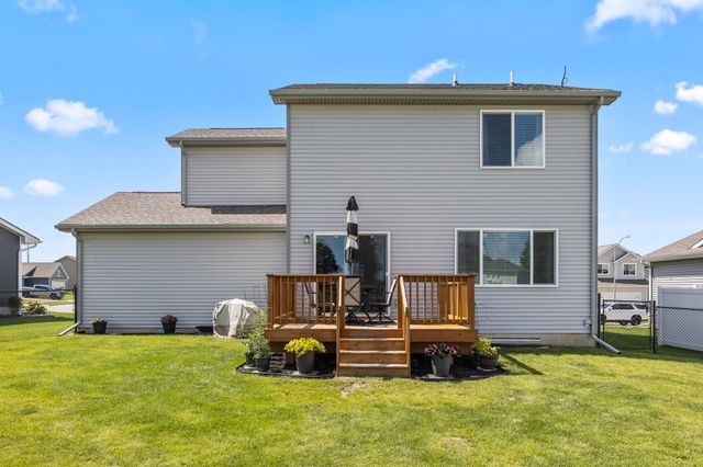 2428 Sunview Drive, Granger, IA 50109