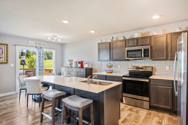 2428 Sunview Drive, Granger, IA 50109