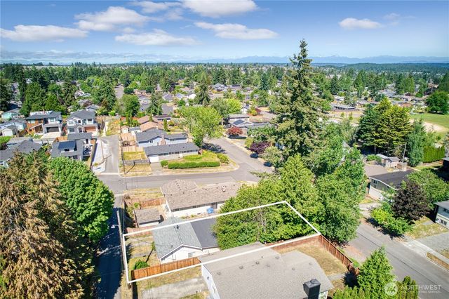 4909 N 38th St, Tacoma, WA 98407