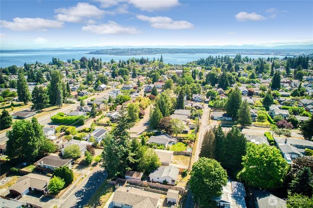 4909 N 38th St, Tacoma, WA 98407
