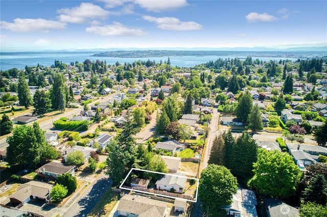 4909 N 38th St, Tacoma, WA 98407