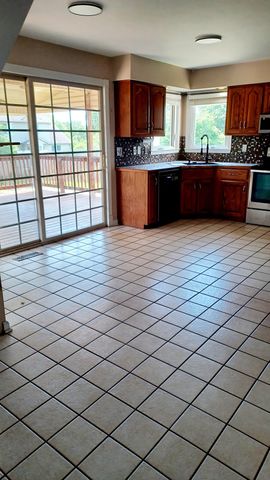 348 Colony Drive, Versailles, KY 40383