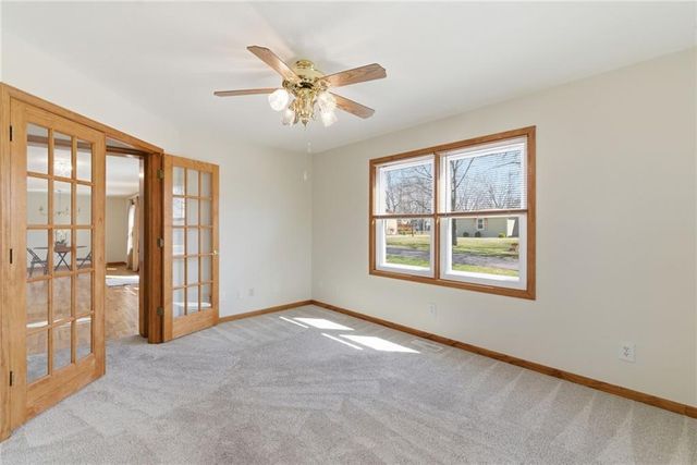 409 S Madison Street, Spring Hill, KS 66083