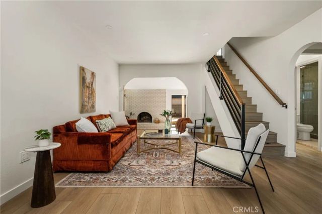11619 Simms, Inglewood, CA 90303