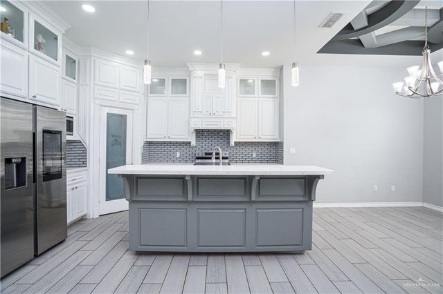 1302 Playa Drive, Weslaco, TX 78596