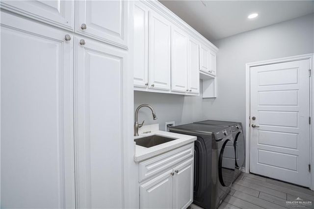 1302 Playa Drive, Weslaco, TX 78596