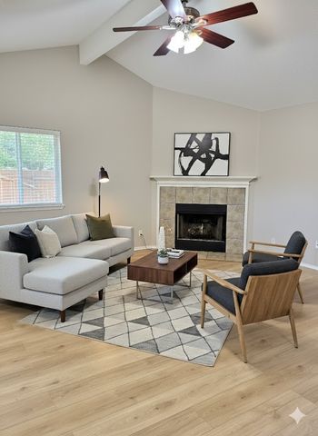 512 Hollyberry Drive, Mansfield, TX 76063