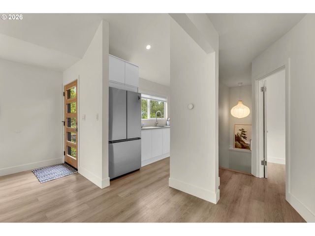 3008 Ne 70TH Ave, Portland, OR 97213