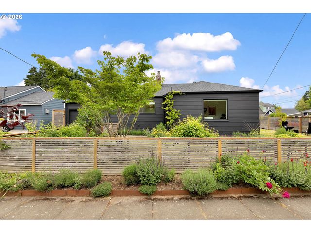 3008 Ne 70TH Ave, Portland, OR 97213
