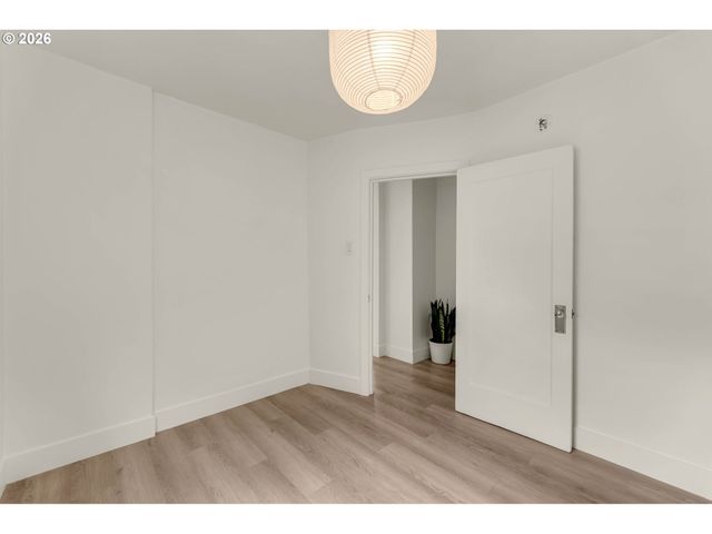 3008 Ne 70TH Ave, Portland, OR 97213