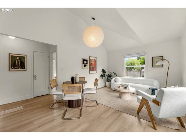 3008 Ne 70TH Ave, Portland, OR 97213