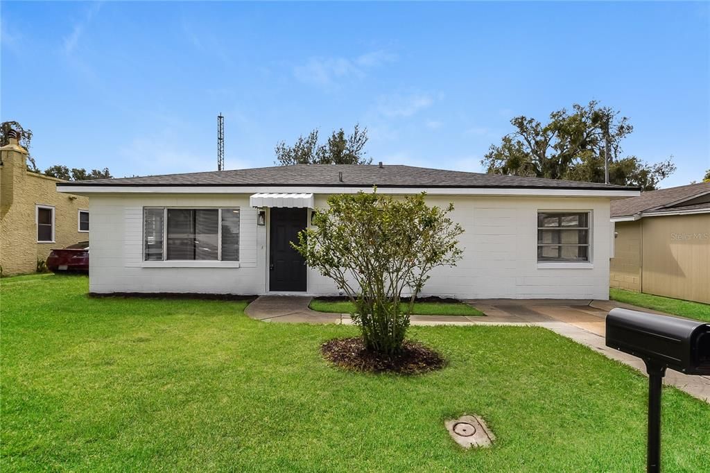 102 W SAINT LOUIS AVENUE, Eustis, FL 32726
