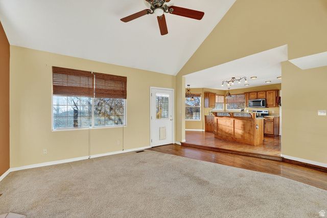 10172 S SNOW IRIS WAY, Sandy, UT 84092