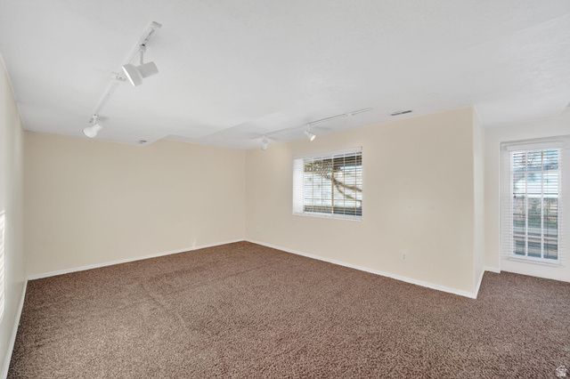 10172 S SNOW IRIS WAY, Sandy, UT 84092