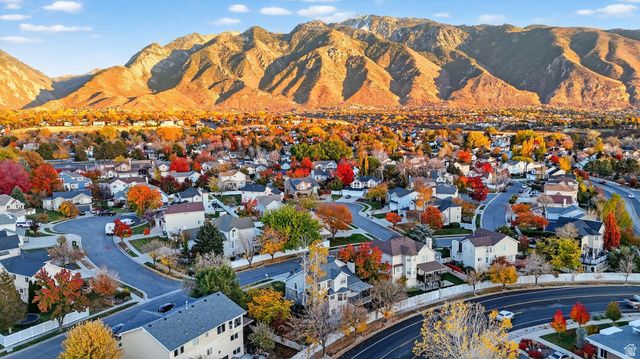 10172 S SNOW IRIS WAY, Sandy, UT 84092