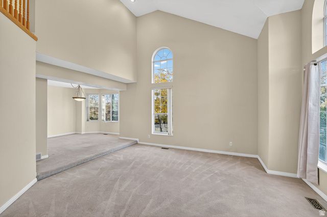 10172 S SNOW IRIS WAY, Sandy, UT 84092