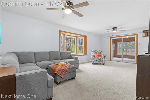 920 Del Sher Drive, Brighton, MI 48114
