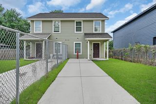 513 Avenue I B, Conroe, TX 77301