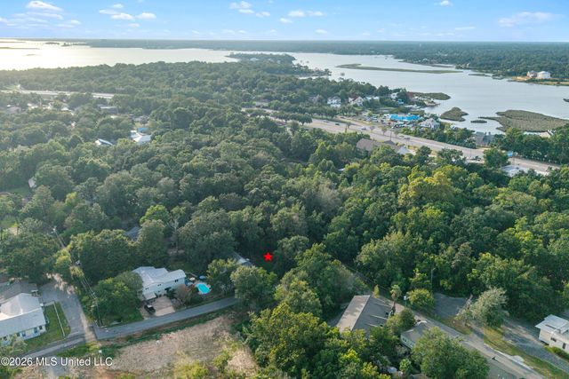 Rayburn Avenue, Ocean Springs, MS 39564