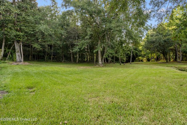 Rayburn Avenue, Ocean Springs, MS 39564