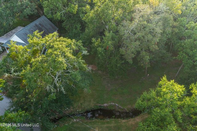 Rayburn Avenue, Ocean Springs, MS 39564
