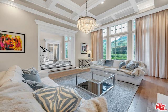 1460 N Doheny Drive, Los Angeles, CA 90069