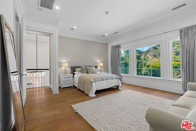 1460 N Doheny Drive, Los Angeles, CA 90069