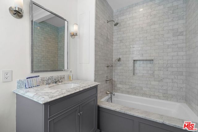 1460 N Doheny Drive, Los Angeles, CA 90069