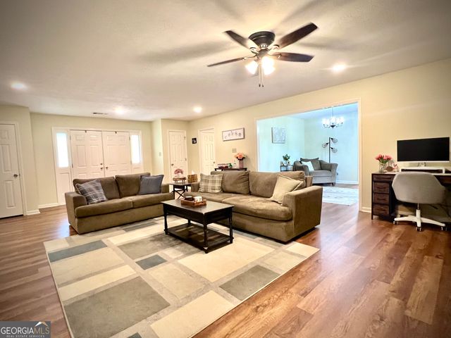 201 Lancelot Lane, Dublin, GA 31021