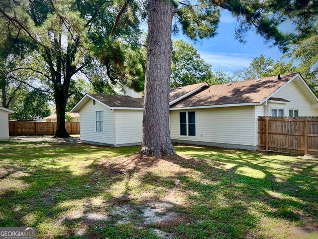 201 Lancelot Lane, Dublin, GA 31021