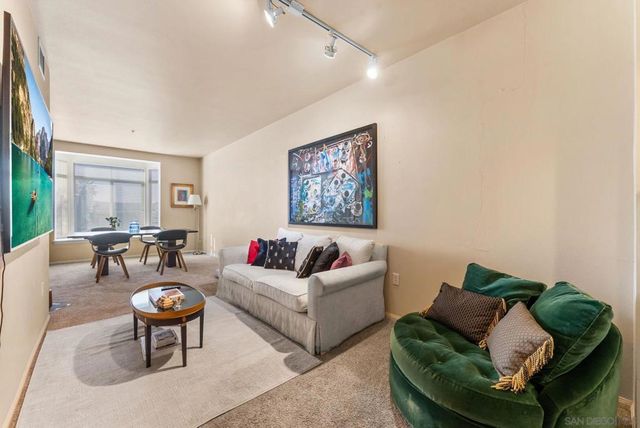 2400 5Th Ave 104, San Diego, CA 92101