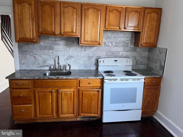529 BRIDGEBORO ST, Riverside, NJ 08075
