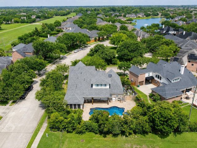 7023 Dusty Rose Circle, Sugar Land, TX 77479
