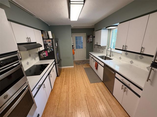 2720 GOLDENROD STREET, Sarasota, FL 34239