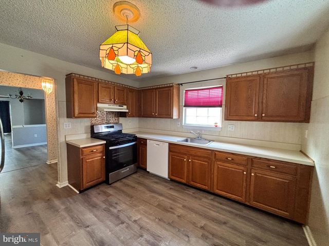 614 BARBADOS DR, Williamstown, NJ 08094