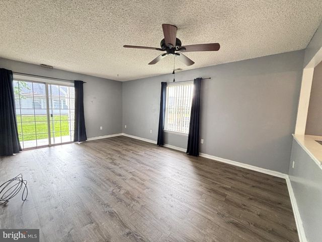614 BARBADOS DR, Williamstown, NJ 08094