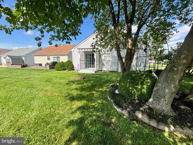 614 BARBADOS DR, Williamstown, NJ 08094