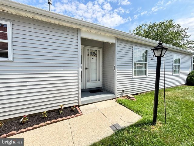 614 BARBADOS DR, Williamstown, NJ 08094